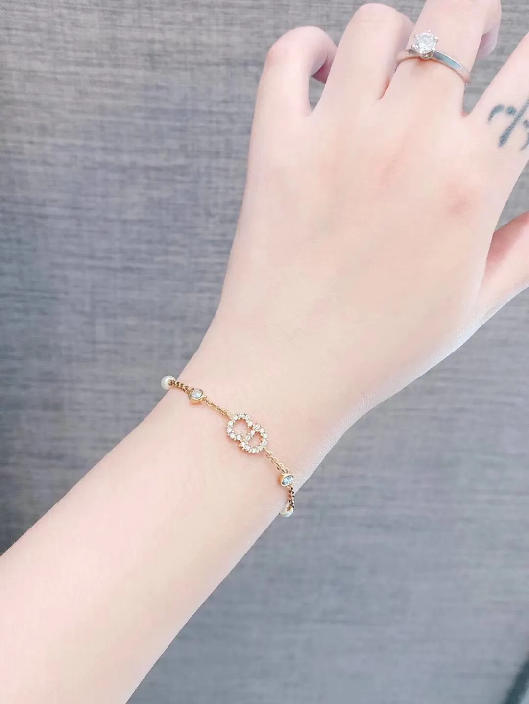 Bracelet